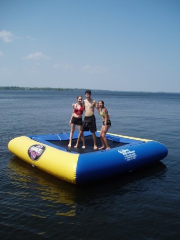 200152_509154794400_8136_n